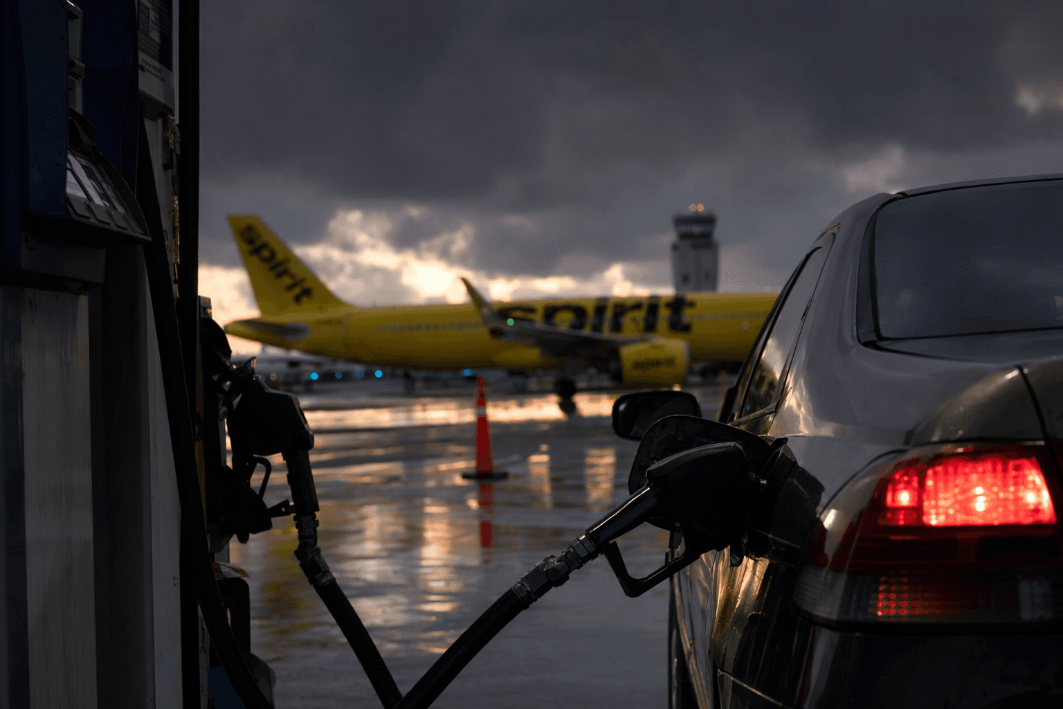Gas prices surge, Spirit Airlines collapses as Face the Nation guests weigh fallout