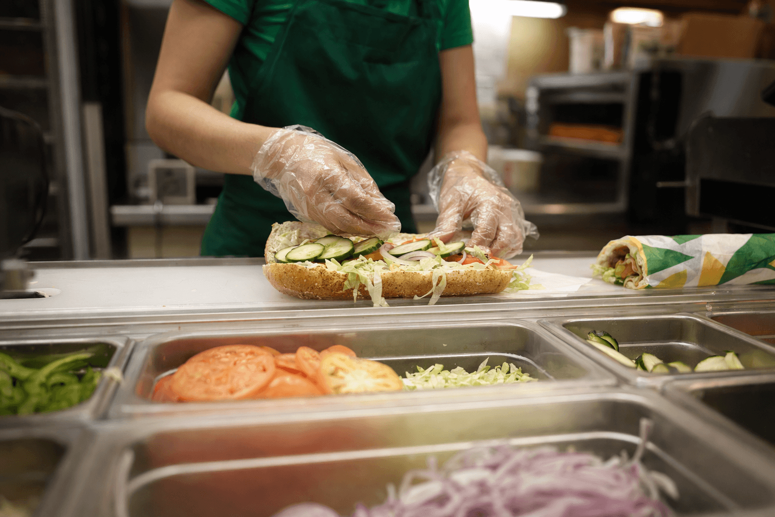 Subway joins value-menu race, increasing pressure on Taco Bell crews