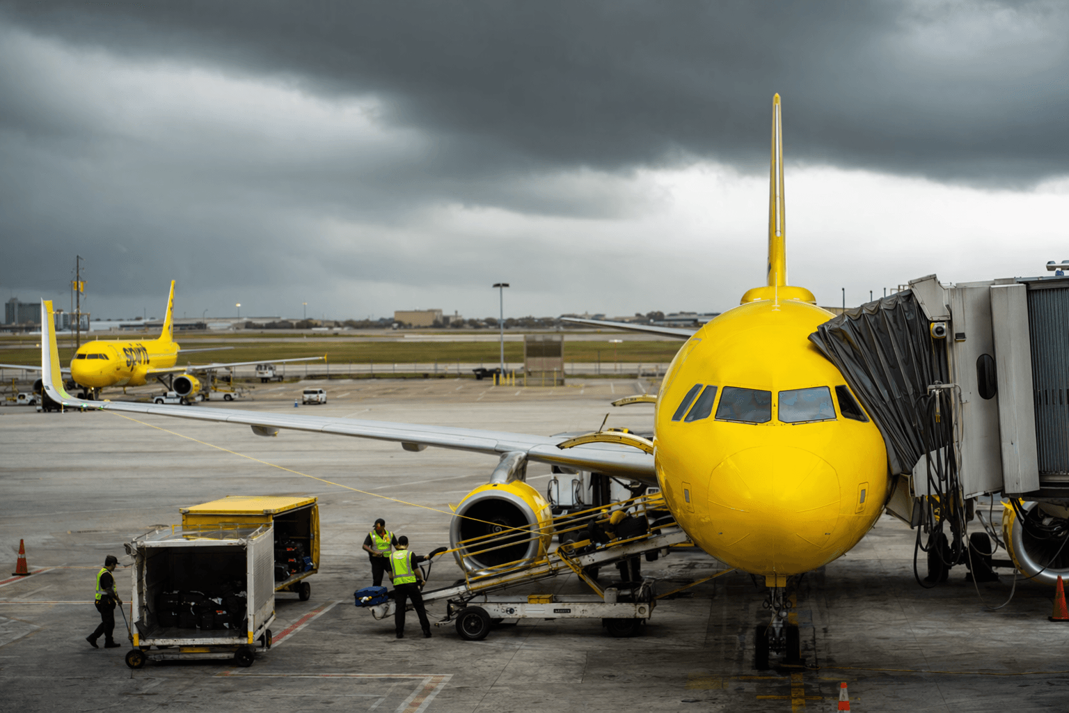 TikToker sparks pledge drive to buy Spirit Airlines after shutdown