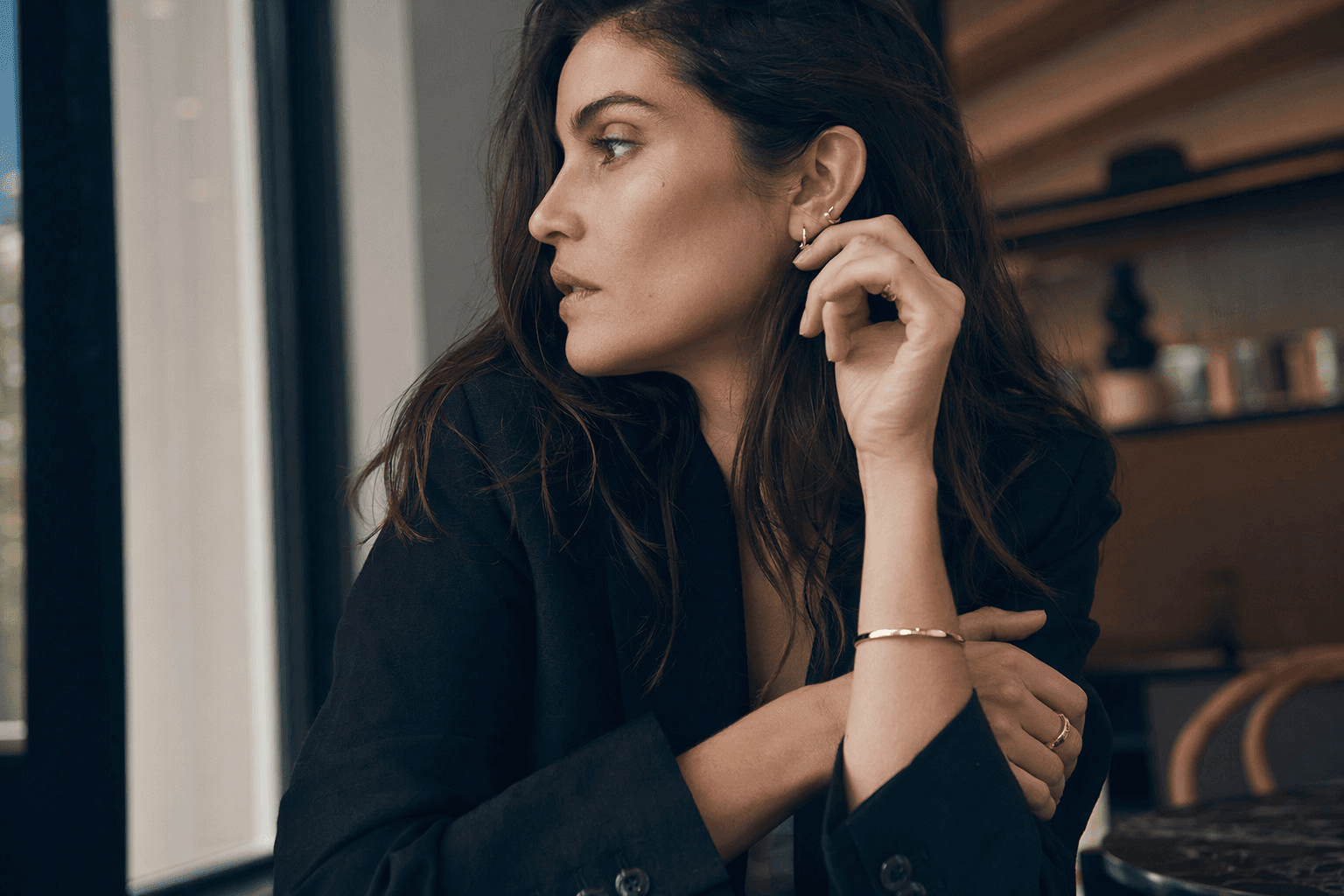 AOL roundup spotlights minimalist fine jewelry brands, from Kinraden to heritage houses
