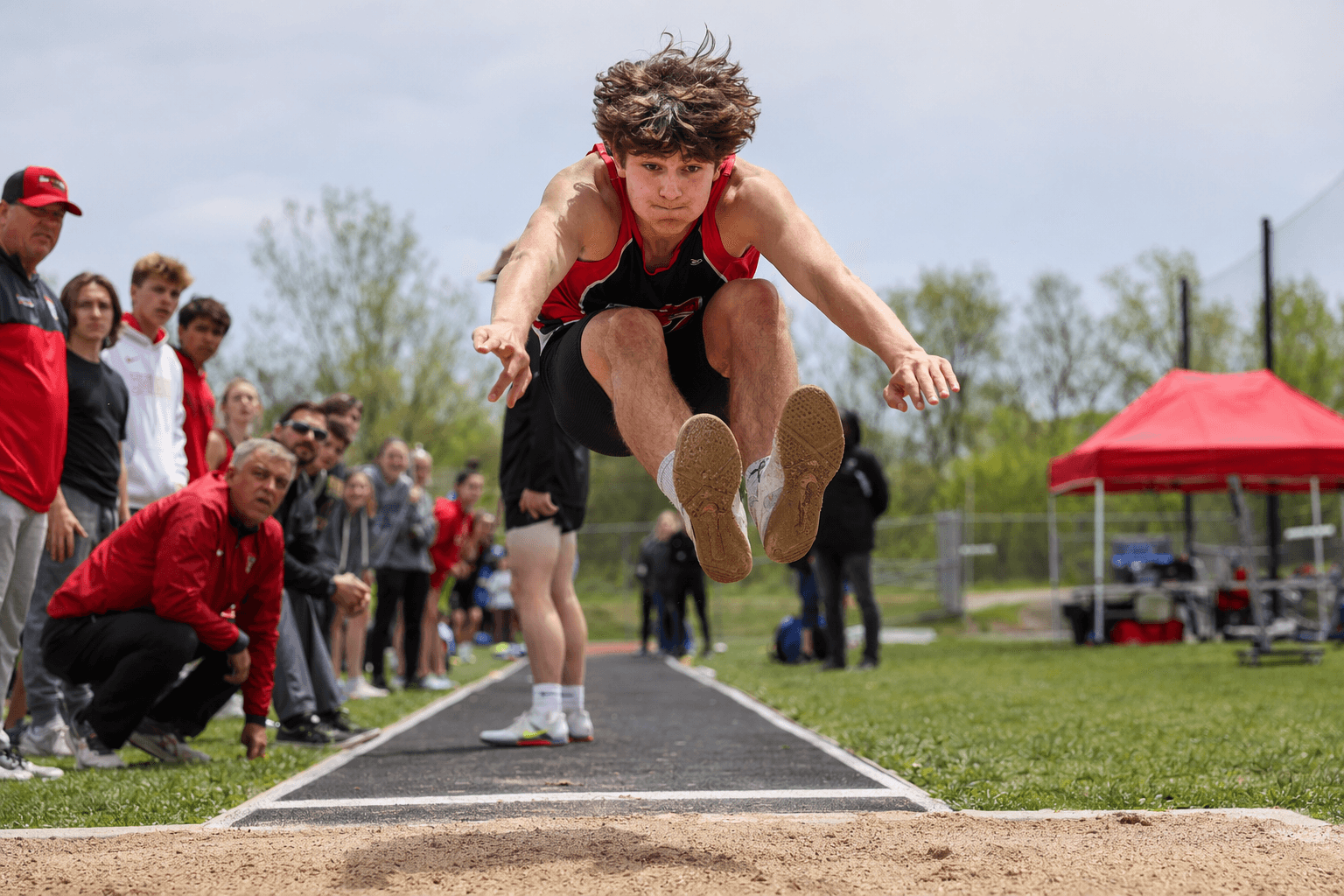 Boldridge breaks father’s triple jump record in historic leap
