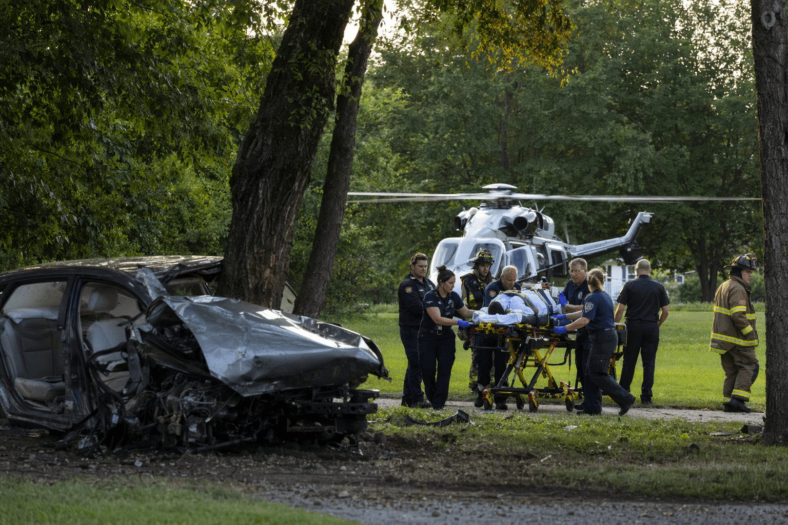 Helicopter airlifts driver after Fort Washington crash into tree