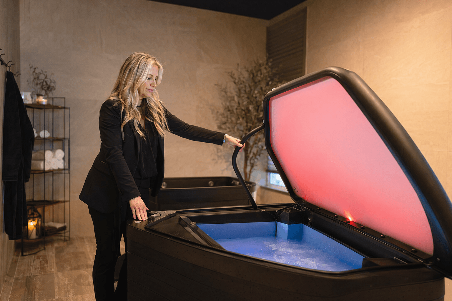 Sturgeon Bay salon eyes hot-and-cold plunge in medispa expansion