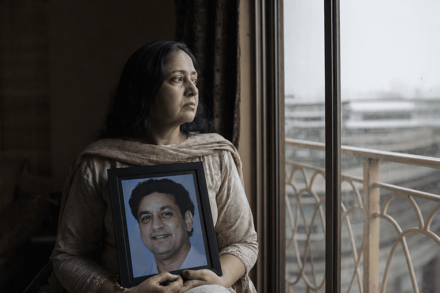 Widow seeks inquiry, compensation after mistaken extradition in murder case