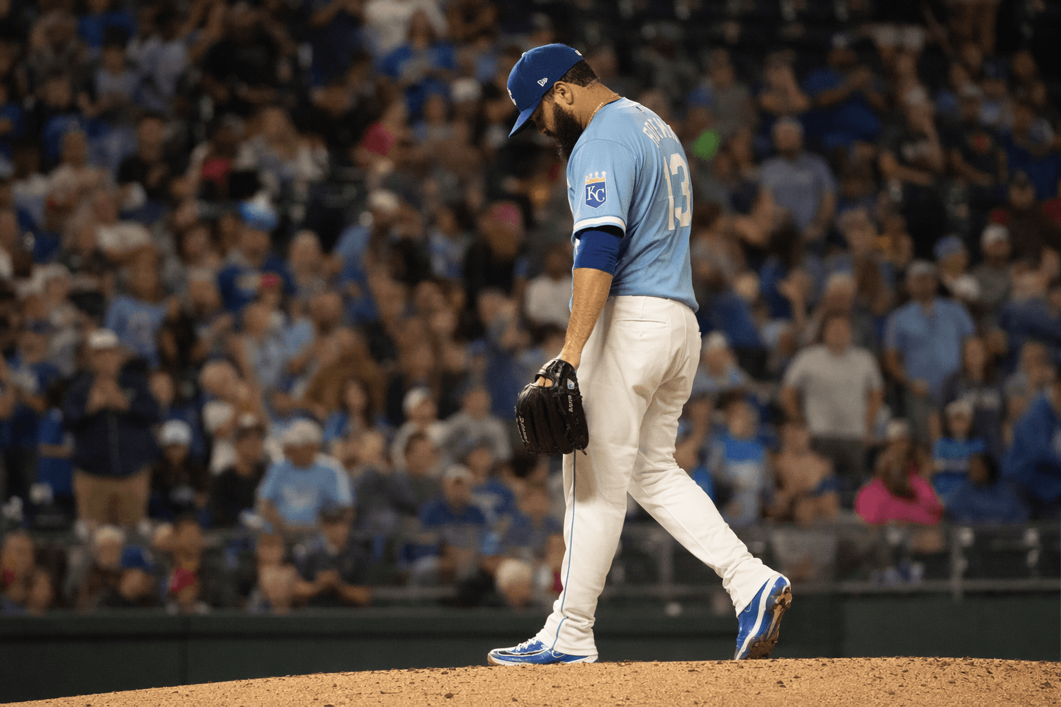 Carlos Estévez exits Omaha rehab early with shoulder discomfort after velocity dip