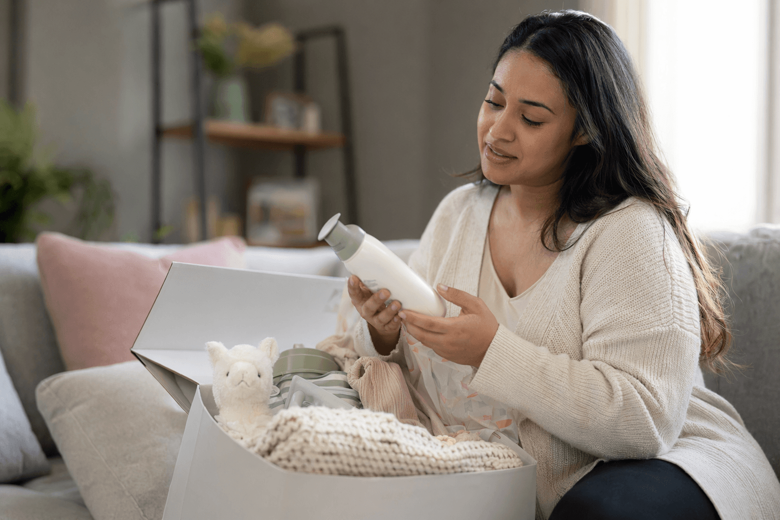 Registry guides turn welcome kits into a baby-shower planning tool