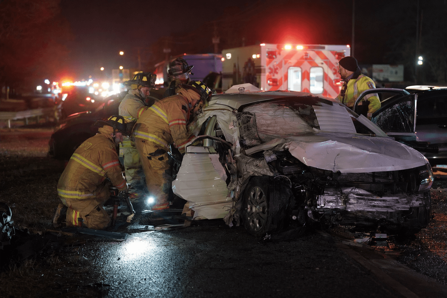 Four hospitalized after multi-vehicle crash in Glenn Dale, one trapped