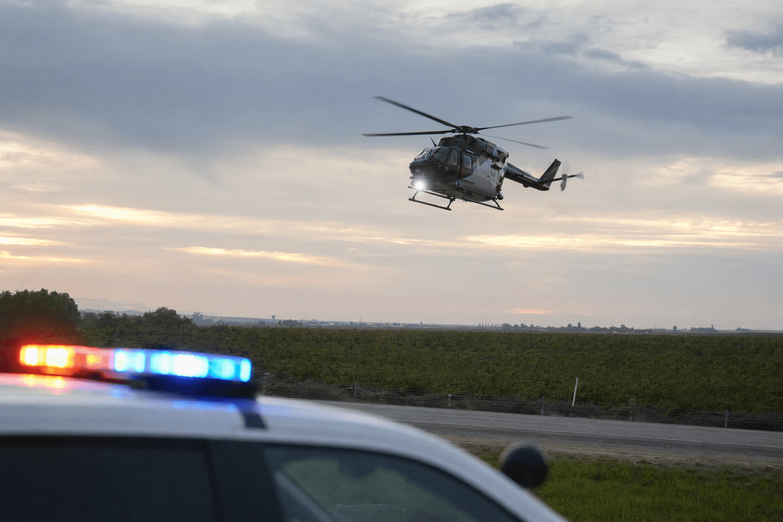 Man arrested after overnight attempt to flee Fresno County deputy near Highway 99