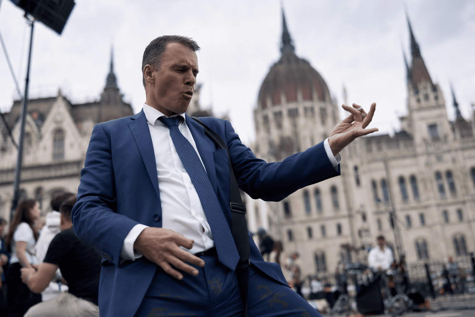 Hungary’s dancing politician returns as Péter Magyar is sworn in