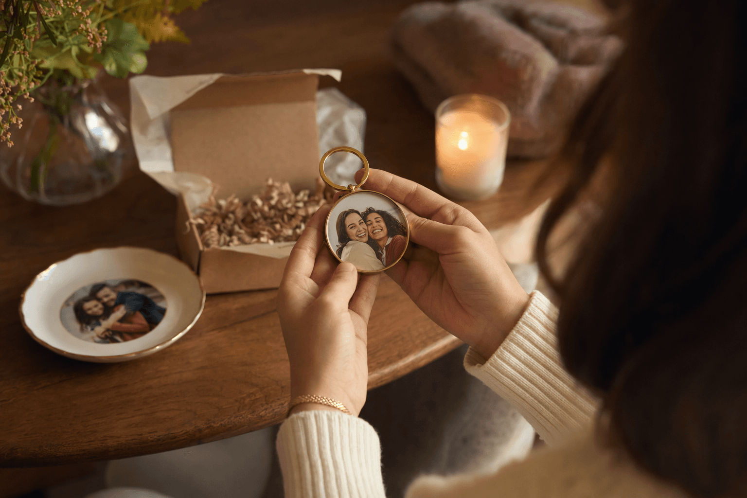 Yahoo Style Canada spotlights affordable personalized gifts for women, from keychains to photo dishes