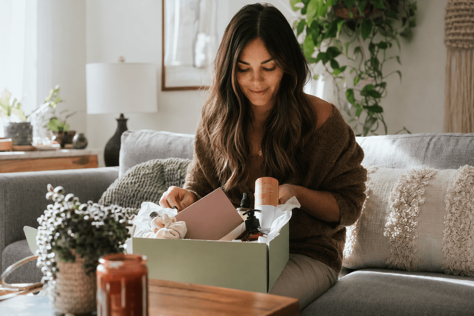 Best subscription gifts for her, beauty boxes, snacks, classes and more