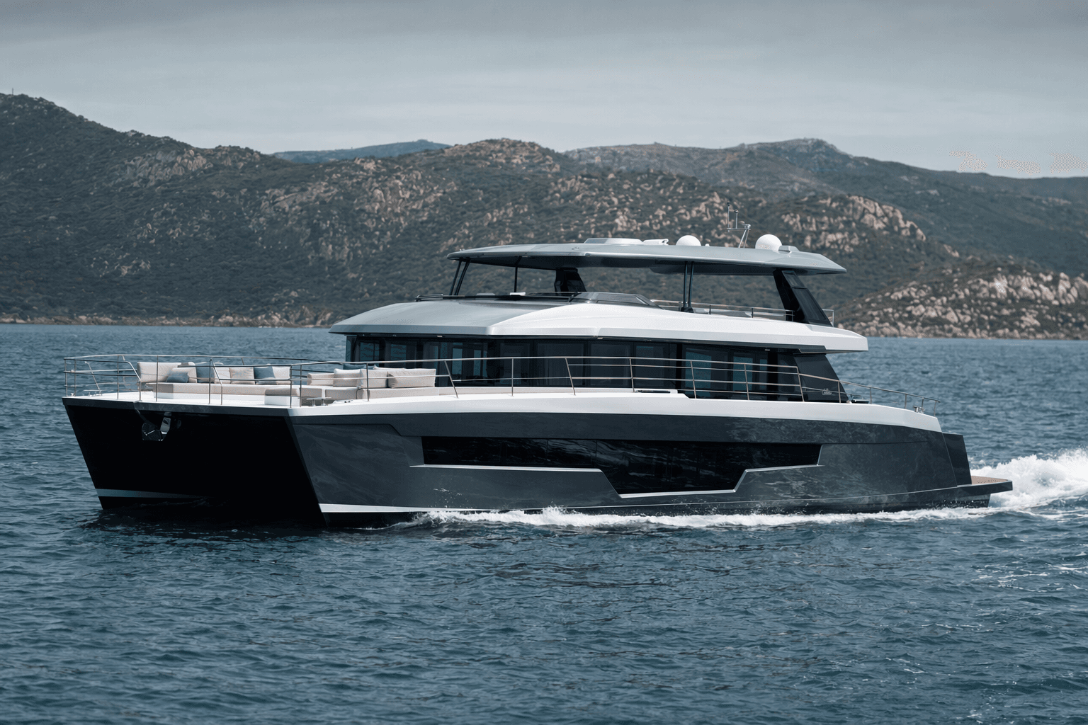 Custom Boat forms Chinese joint venture for power catamarans over 60 feet