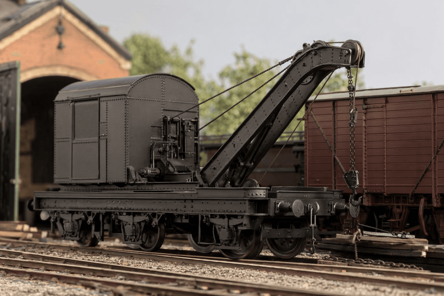 Oxford Rail Cowans Sheldon crane moves closer to OO scale release