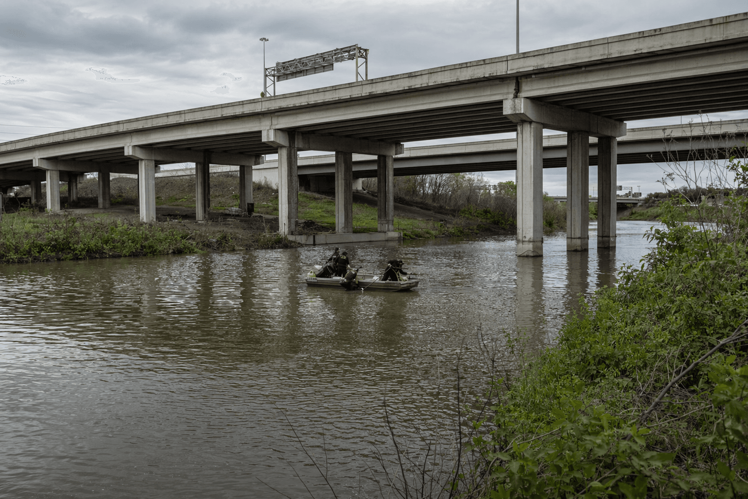 Body found in Greens Bayou near East Freeway in east Houston