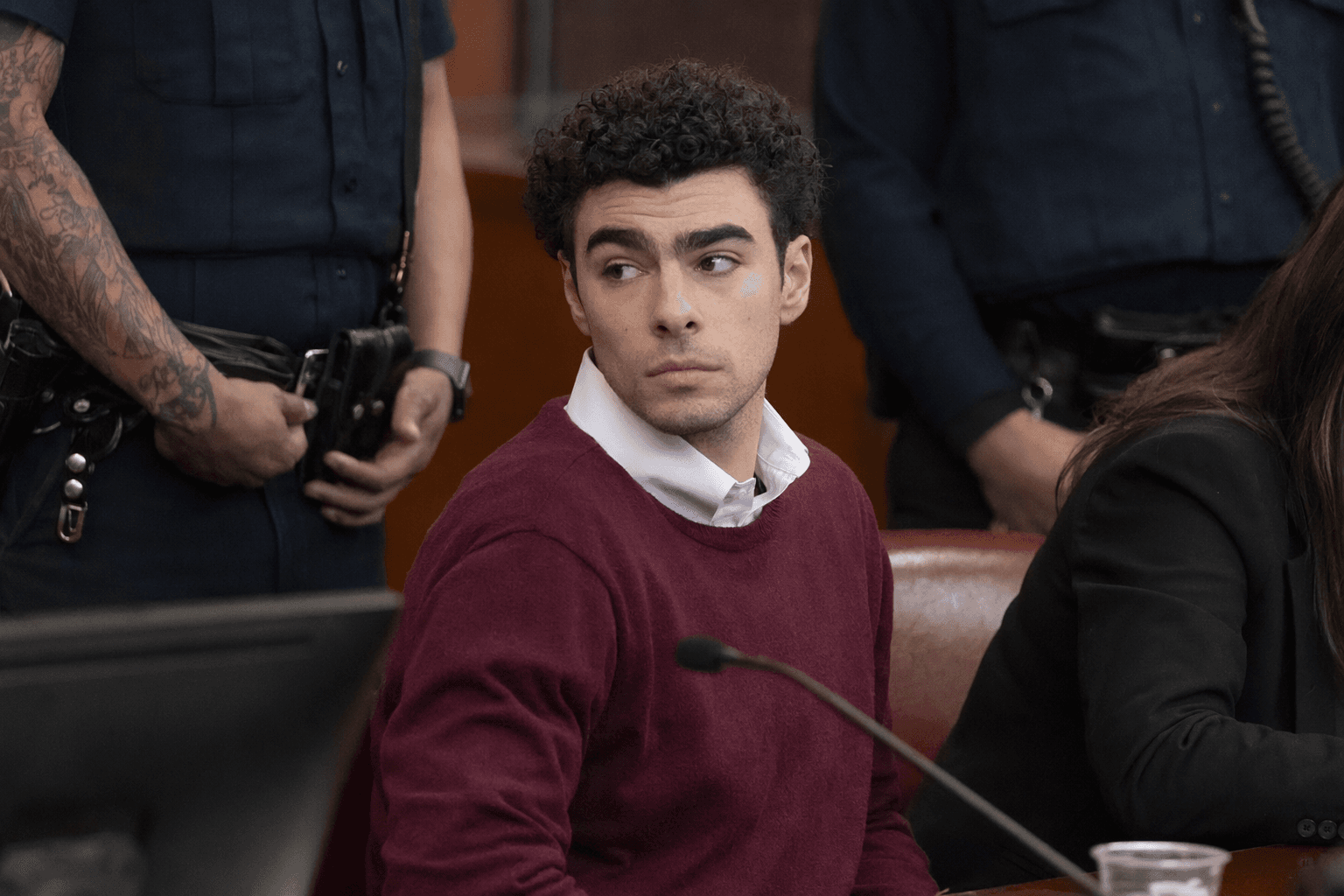 Judge allows gun and notebook in Luigi Mangione murder trial