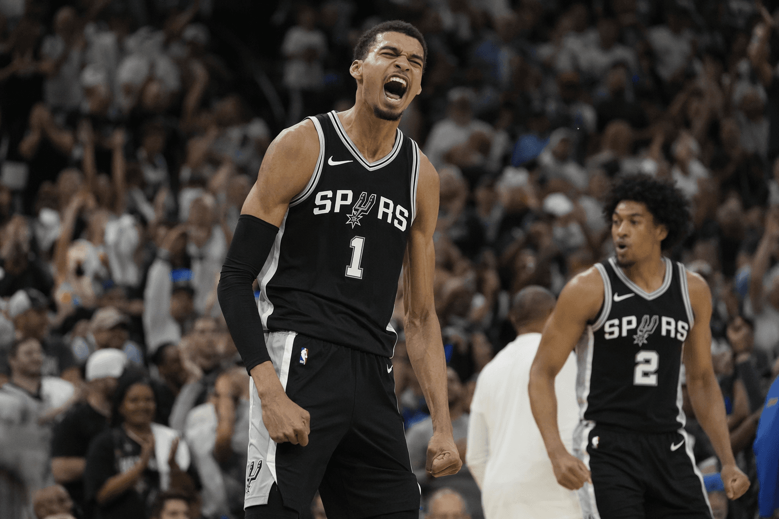 De'Aaron Fox ruled out for Game 1, Spurs beat Thunder in double overtime