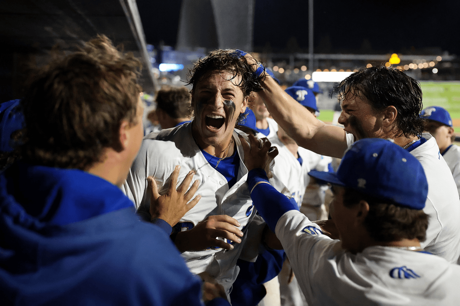 Columbus rallies late, snaps St. Paul’s four-game winning streak