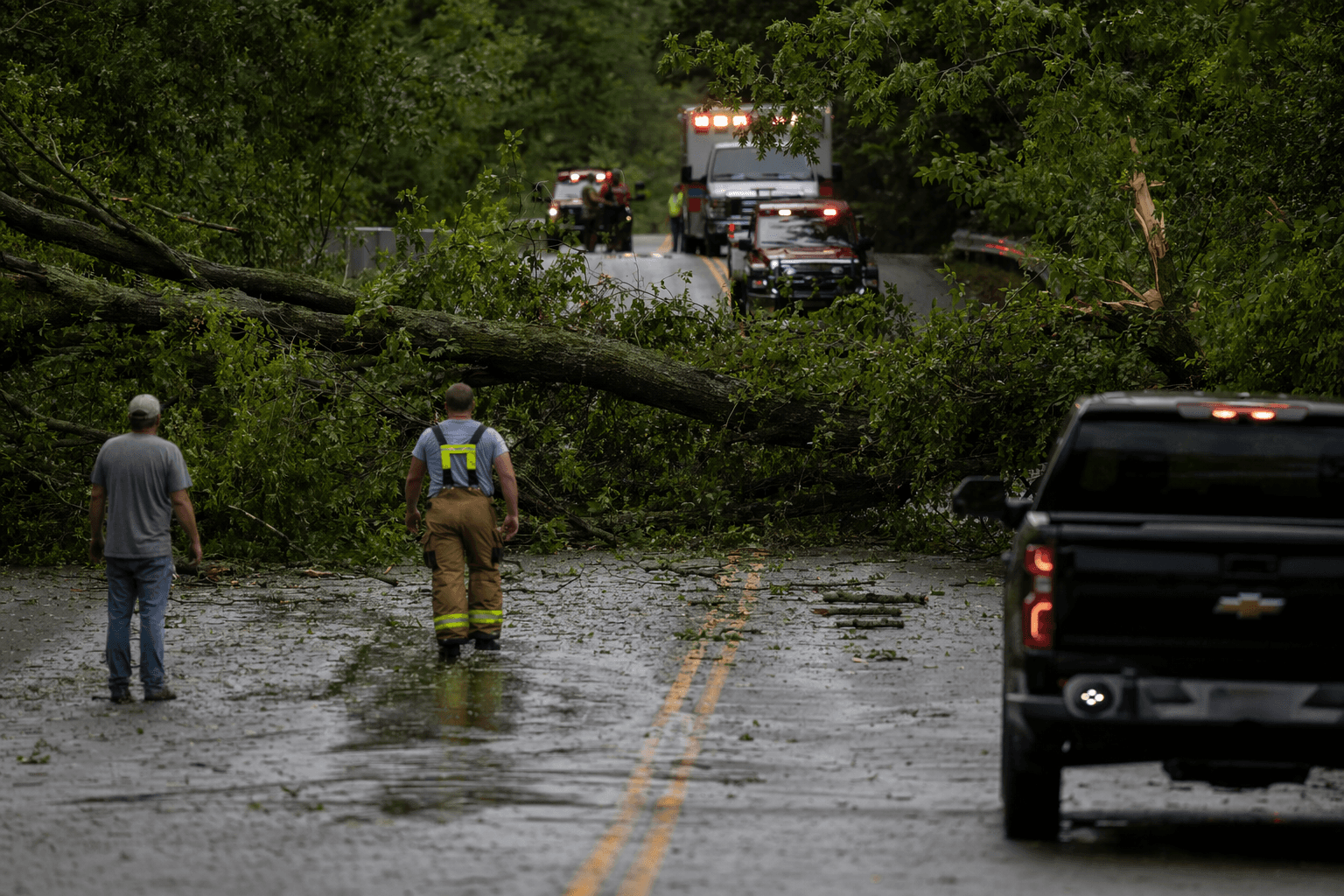 Tree down blocks Highway 7 north of Atchison after storms