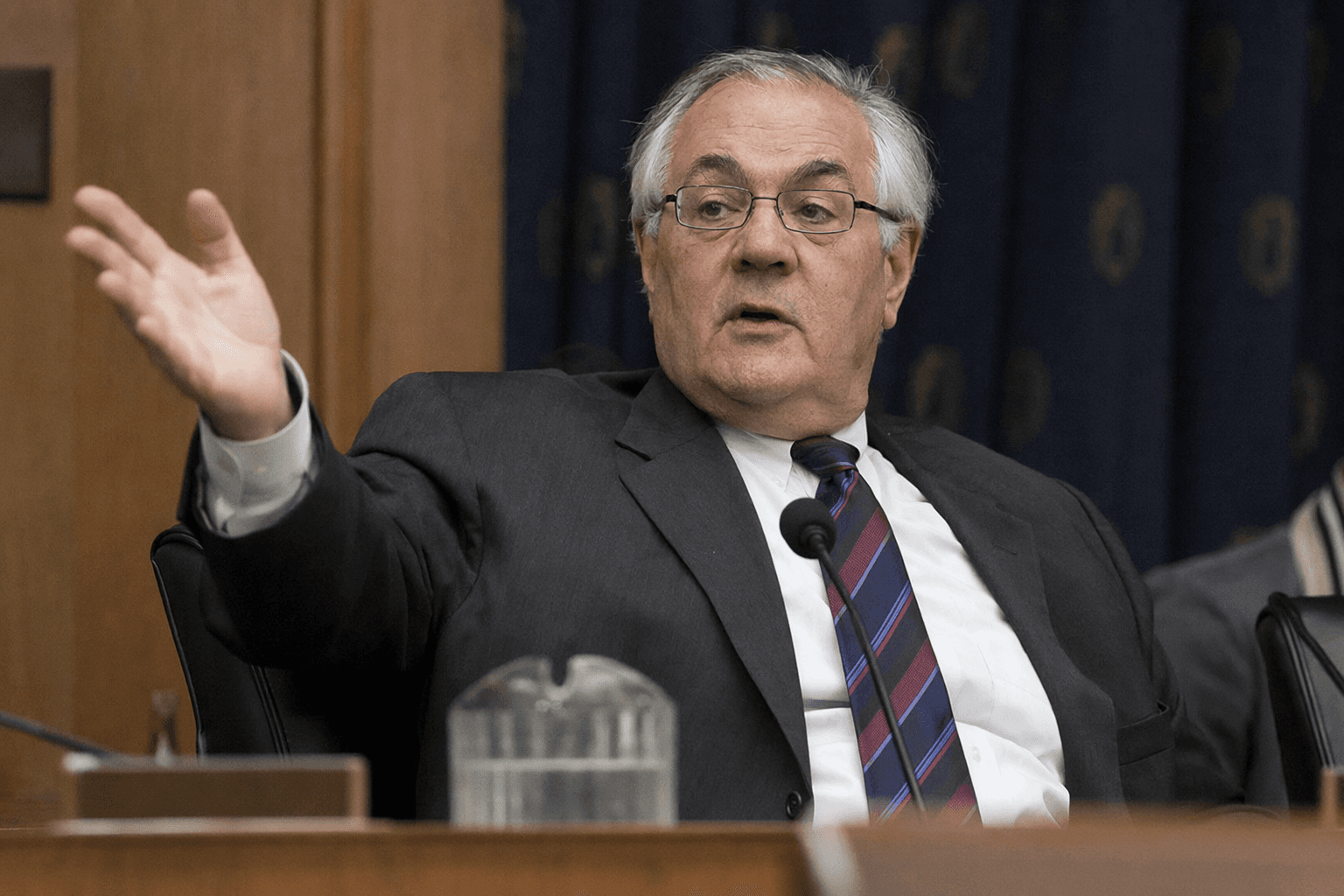 Barney Frank, influential Democrat and Dodd-Frank architect, dies at 86