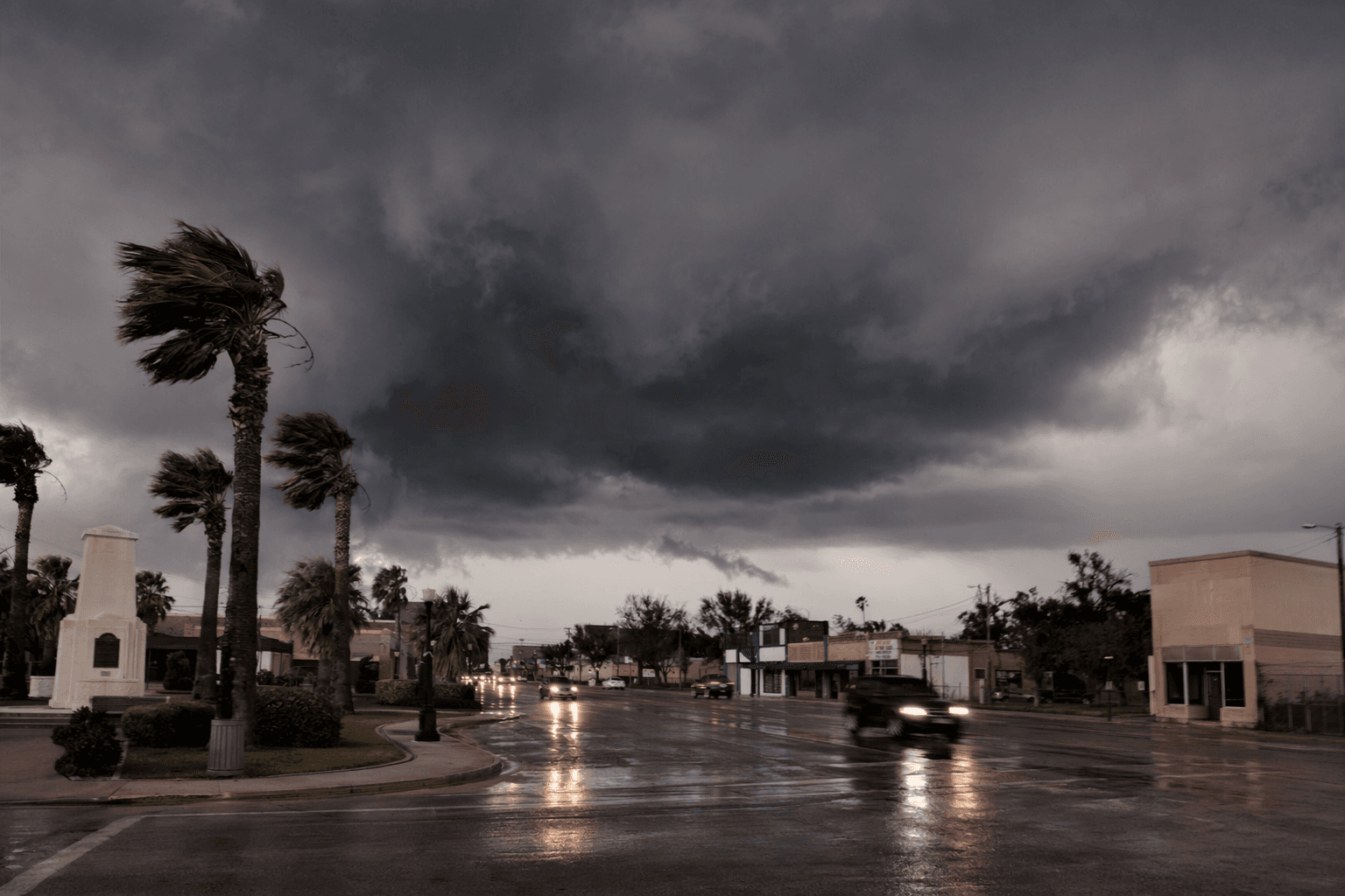 Severe thunderstorm warnings hit Alice, Jim Wells County, wind gusts reach 70 mph