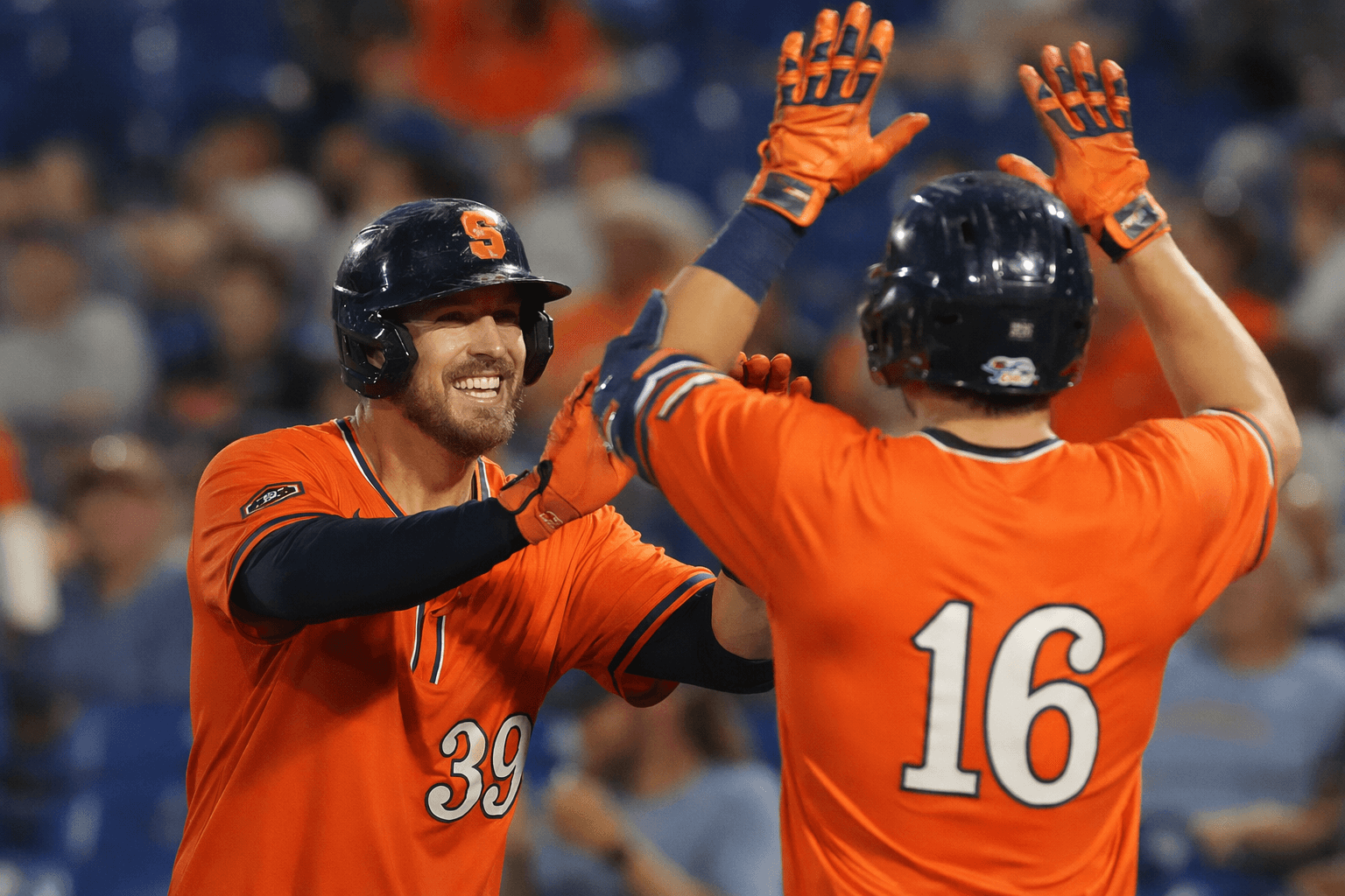 Syracuse scores six in first inning, tops Buffalo 9-5