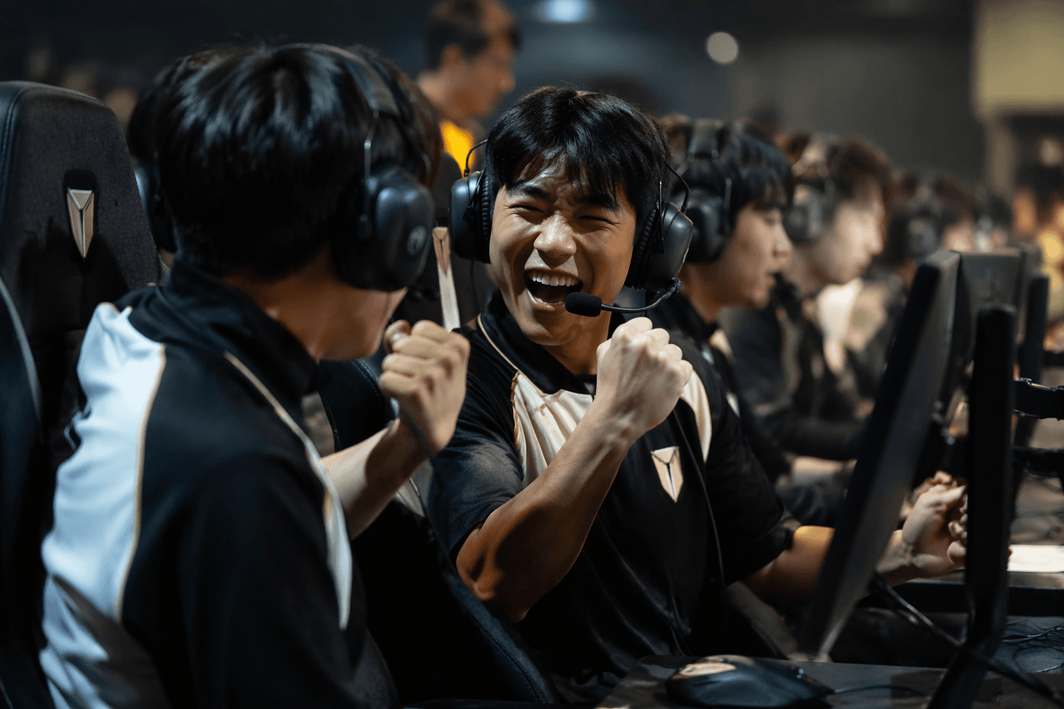 Team Heretics clinch APAC top 2, qualify for Warzone EWC 2026