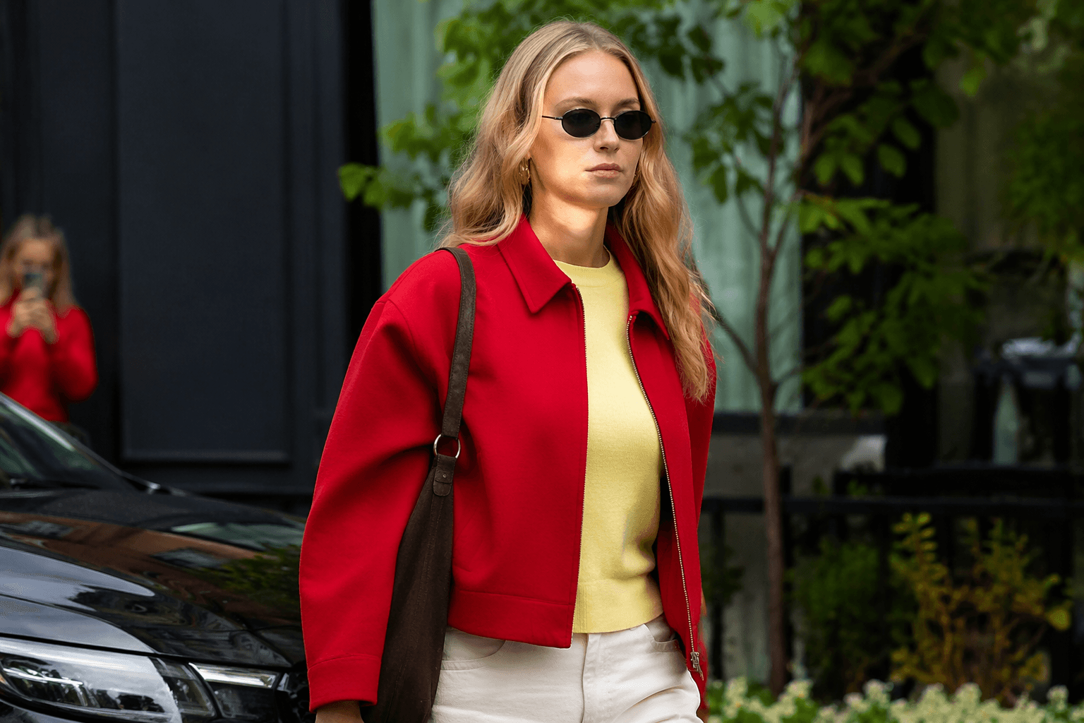 Jennifer Lawrence makes tomato red and butter yellow wearable