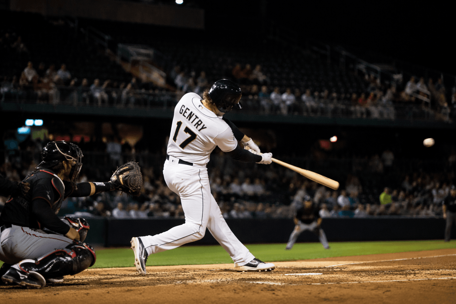 Mud Hens split doubleheader, win on Tyler Gentry's walk-off hit