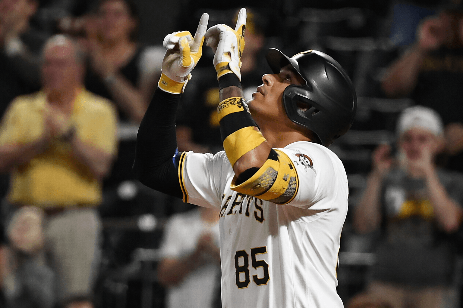 Pirates recall hot-hitting Esmerlyn Valdez after Triple-A power surge