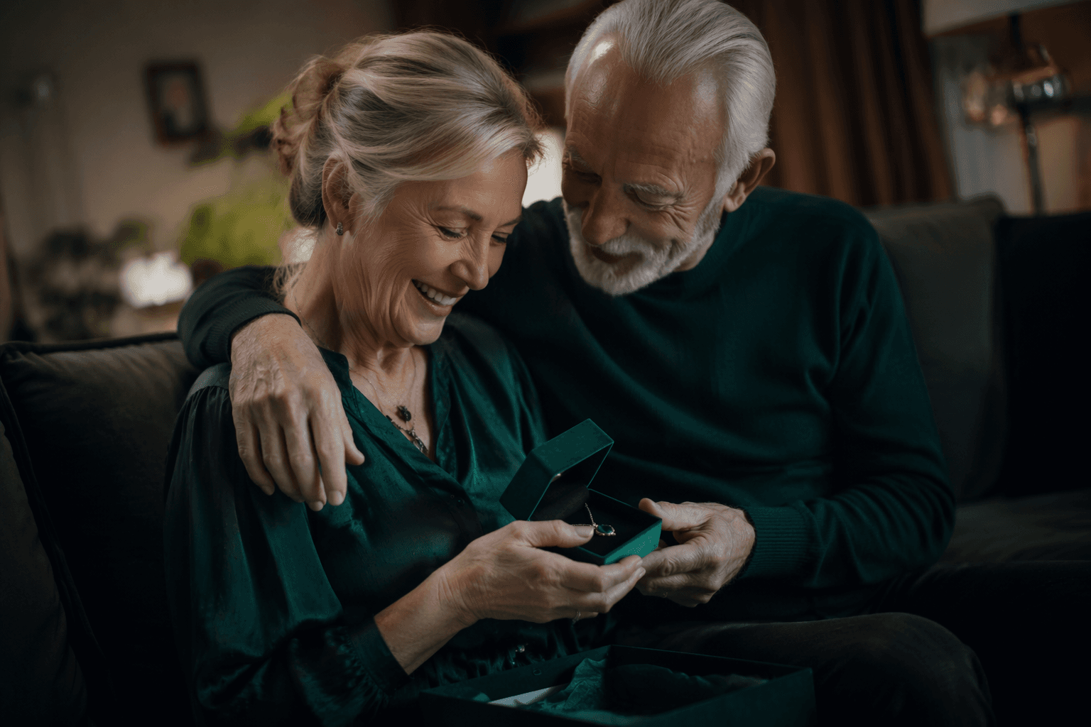 emerald anniversary gifts to celebrate 55 years of love