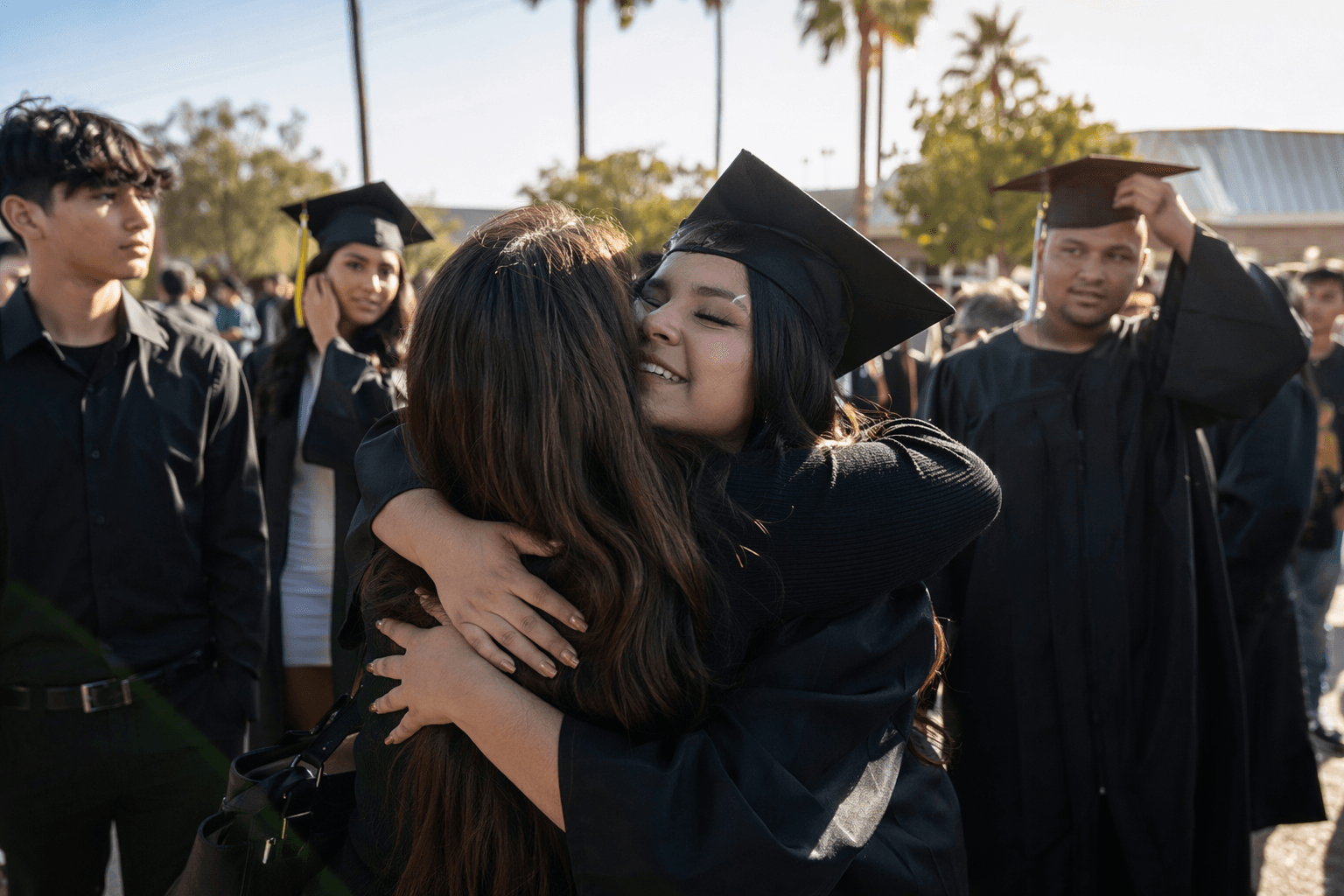 55 students graduate from Vista High School in Yuma