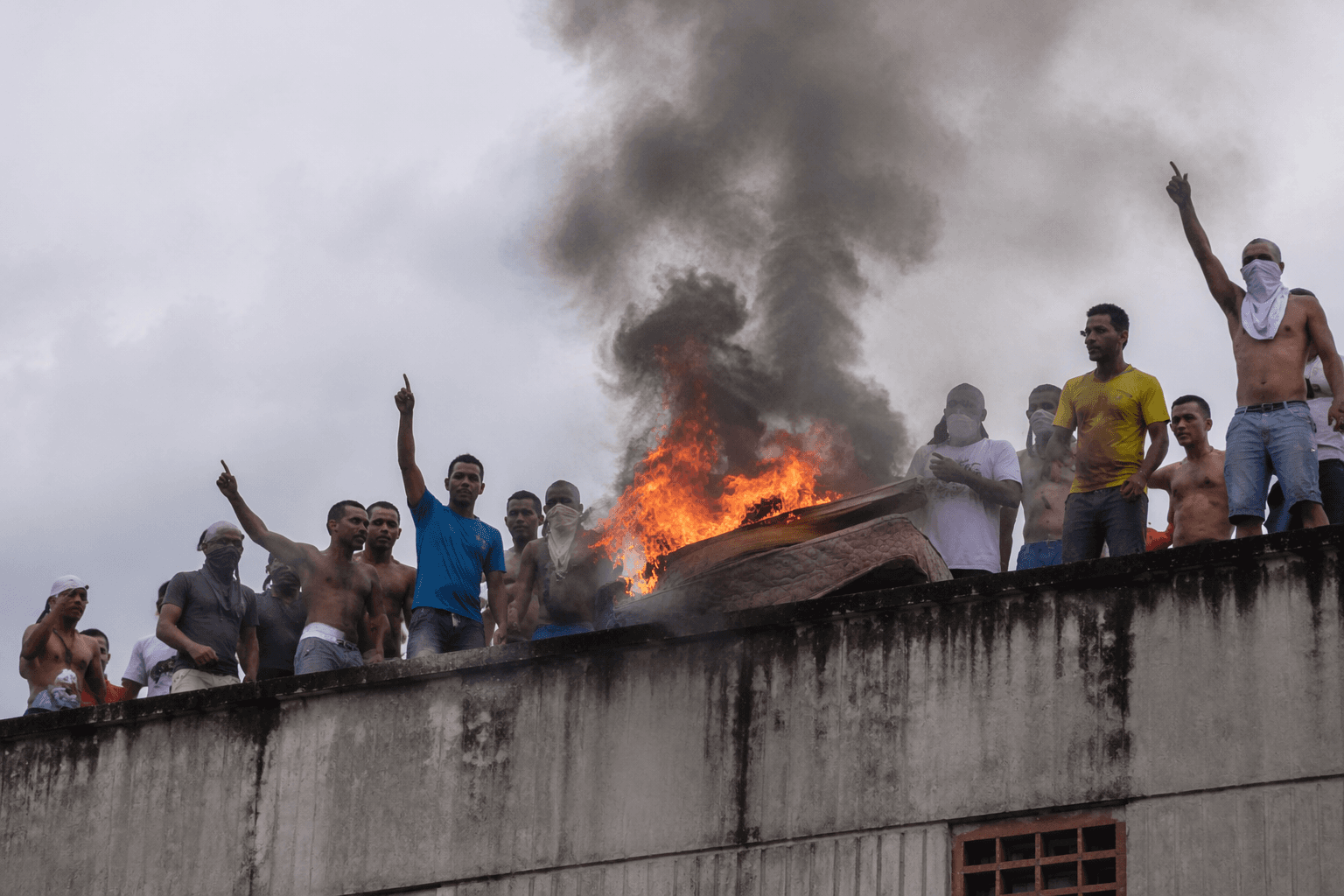 Venezuelan inmates protest prison shootings, demand director's removal