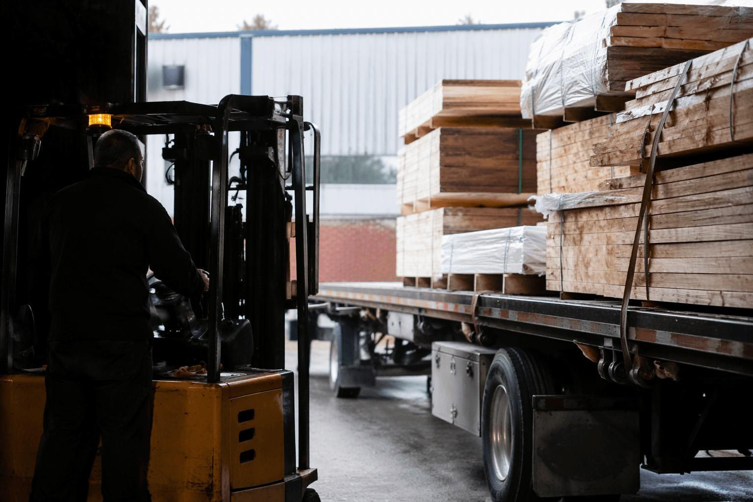 Canada wholesale trade likely rose 0.1% in April, StatsCan says