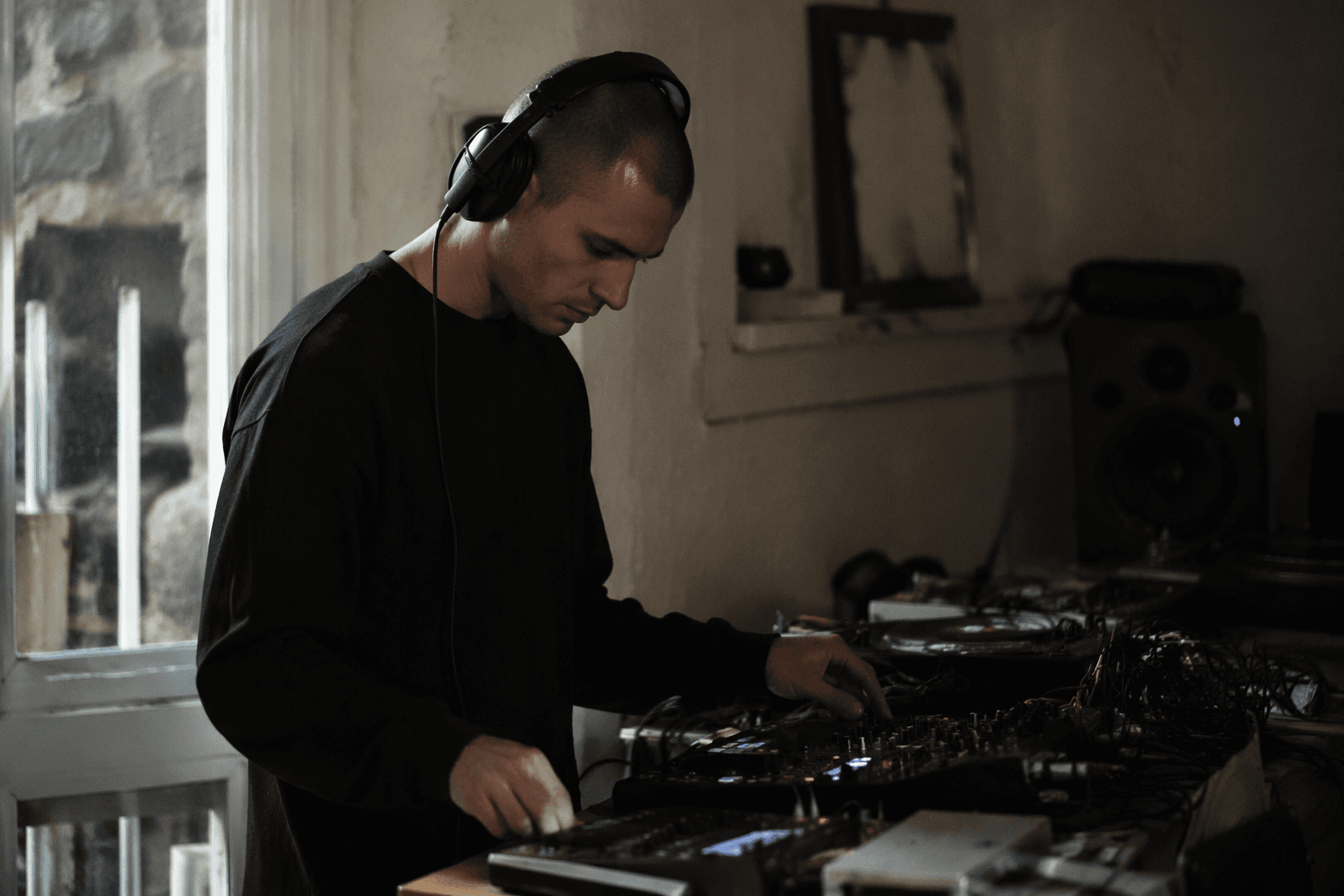 Yushh returns with Full Body AXY, a low-end Timedance reset