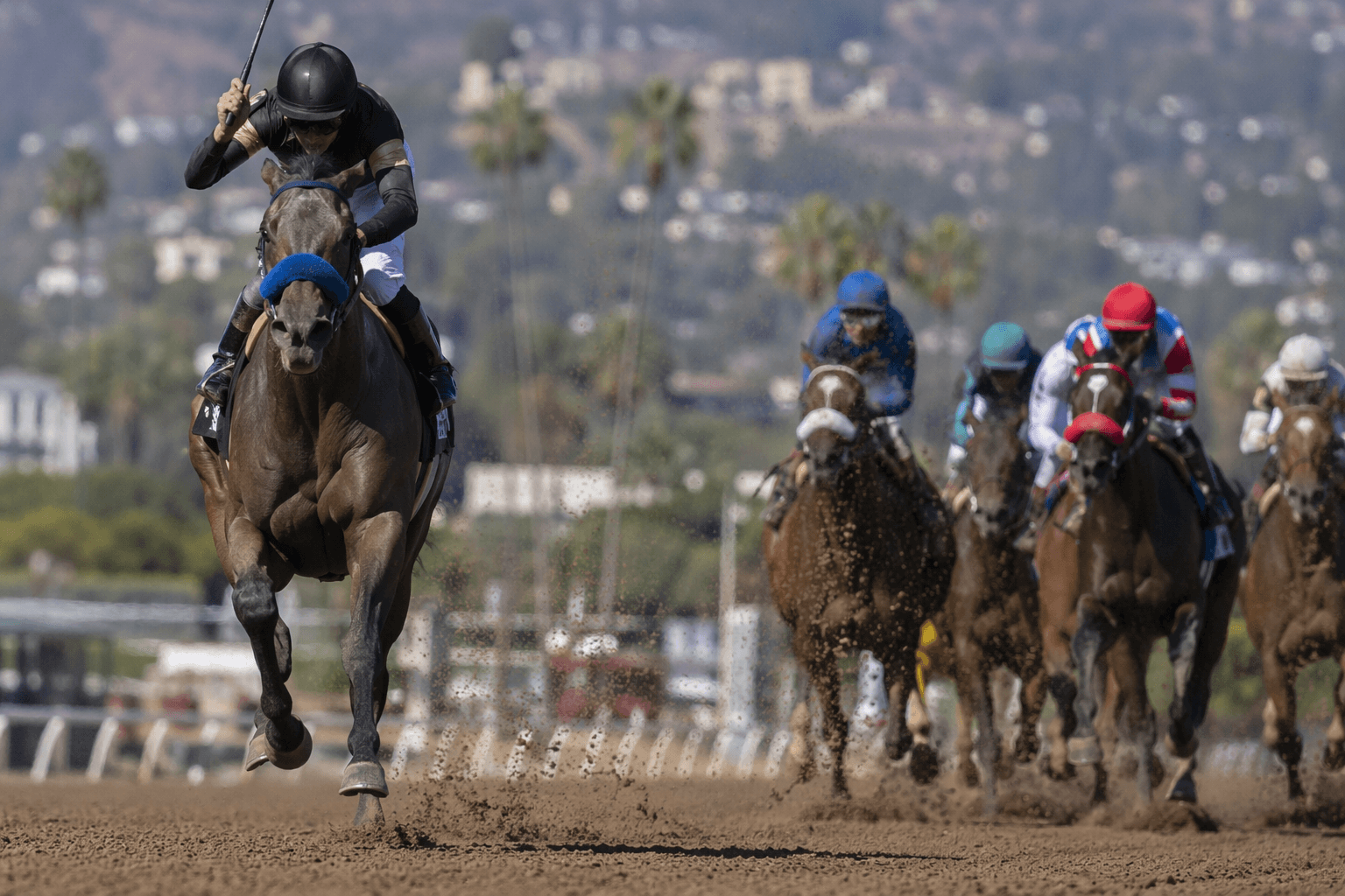 Forged Steel dominates Hollywood Gold Cup by 9 1/2 lengths