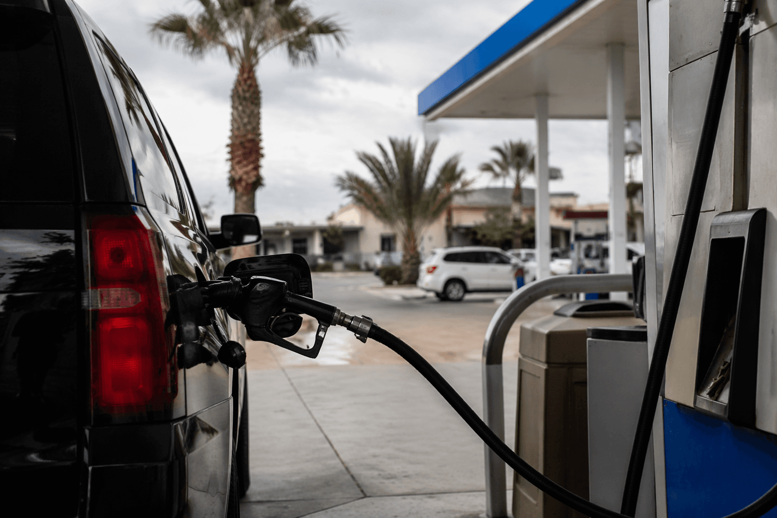 Yuma drivers face four-year high gas prices before Memorial Day weekend