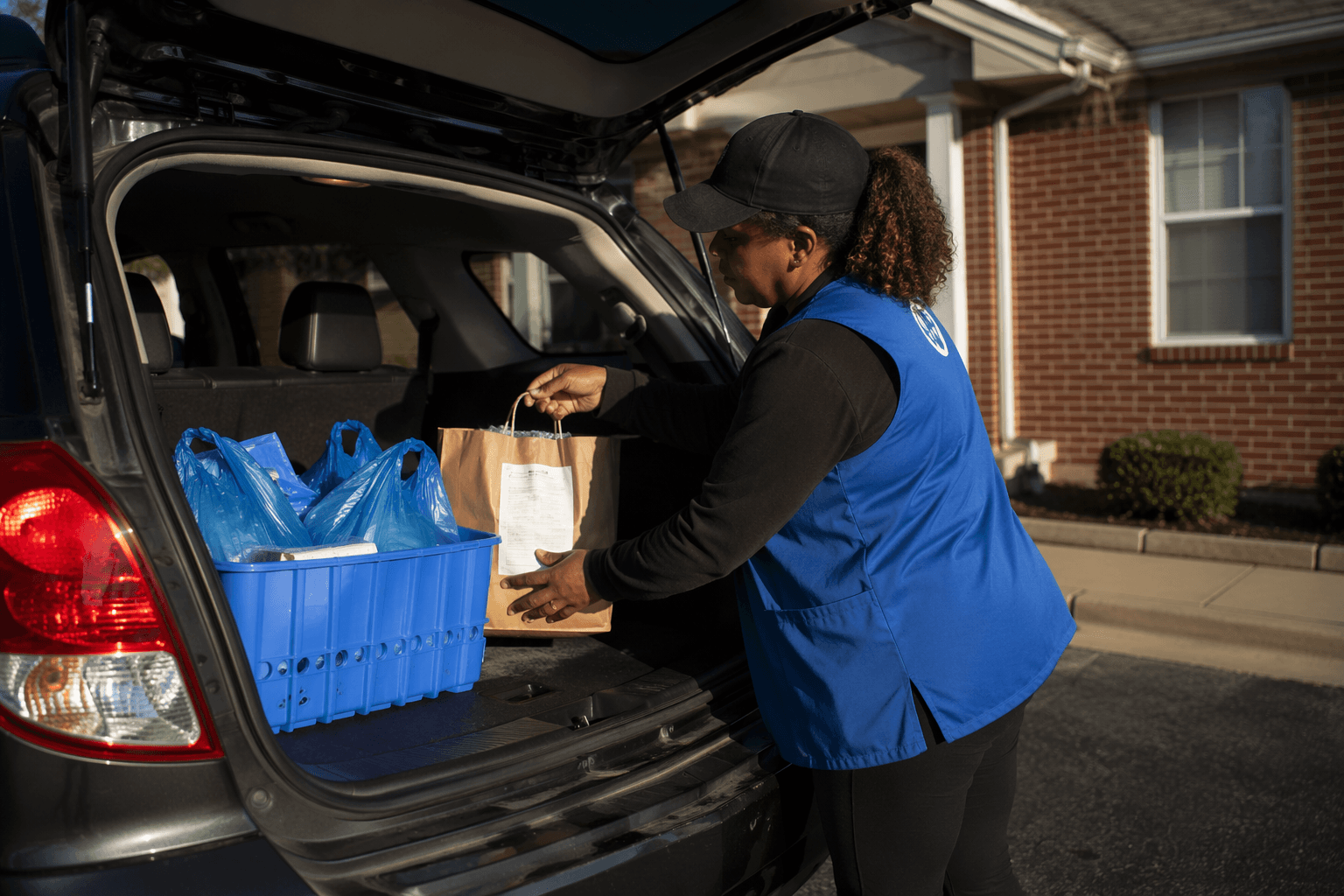 Walmart batches restaurant orders with grocery delivery on Spark
