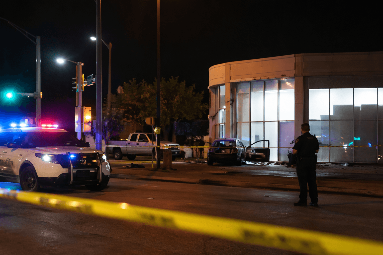 One dead, two hurt in late-night west Houston shooting