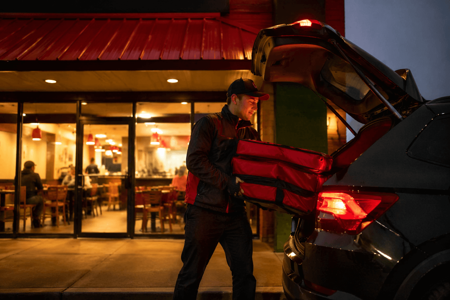Tax-free tips reshape Pizza Hut delivery incentives and order acceptance
