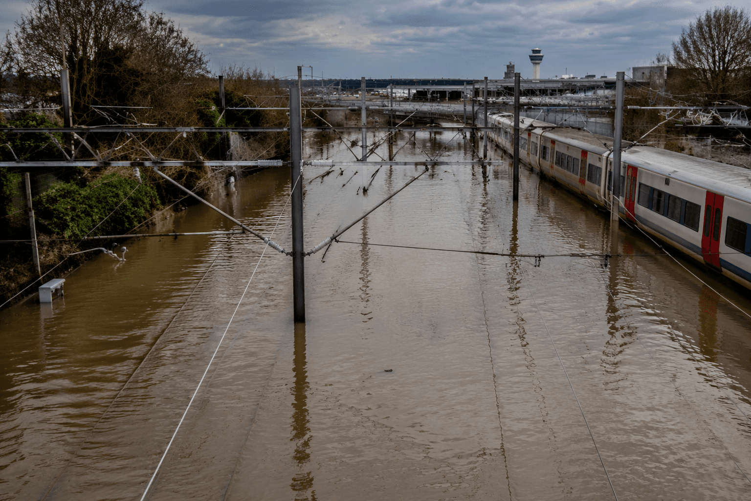 Flooding triggers signal failures, halts Heathrow rail services all day