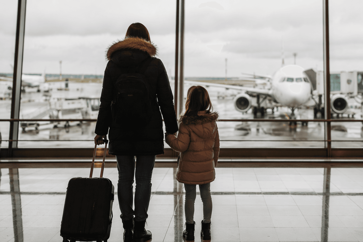 FBI warns of international parental kidnapping cases, offers safety guidance