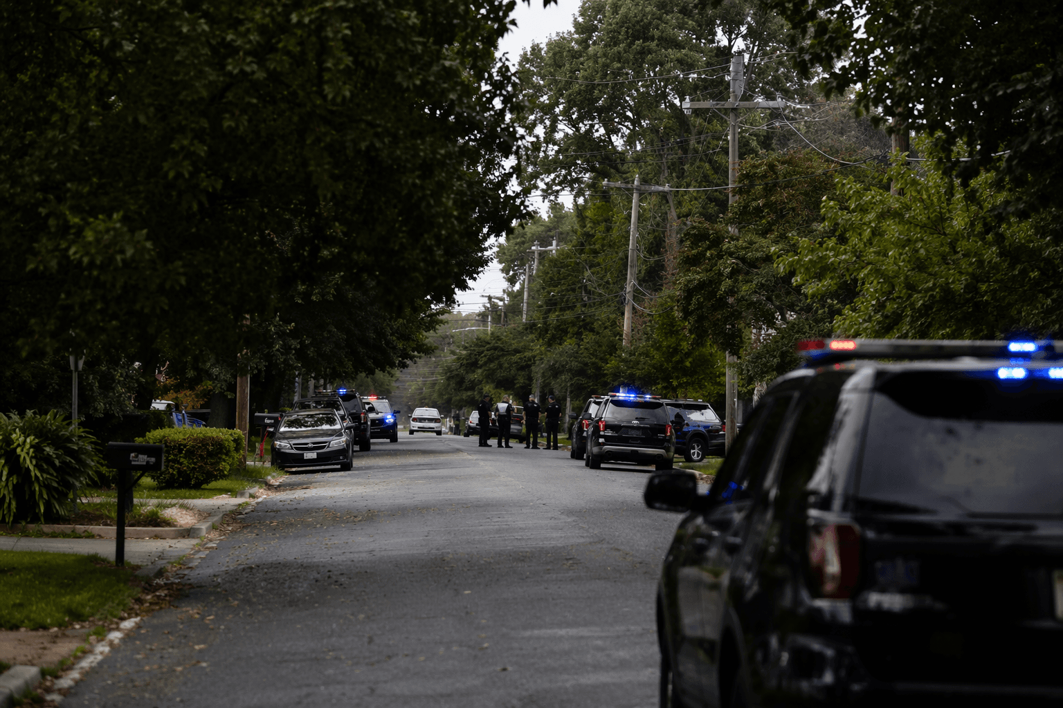 Suffolk police search for gunman after Mastic Beach shooting leaves two injured