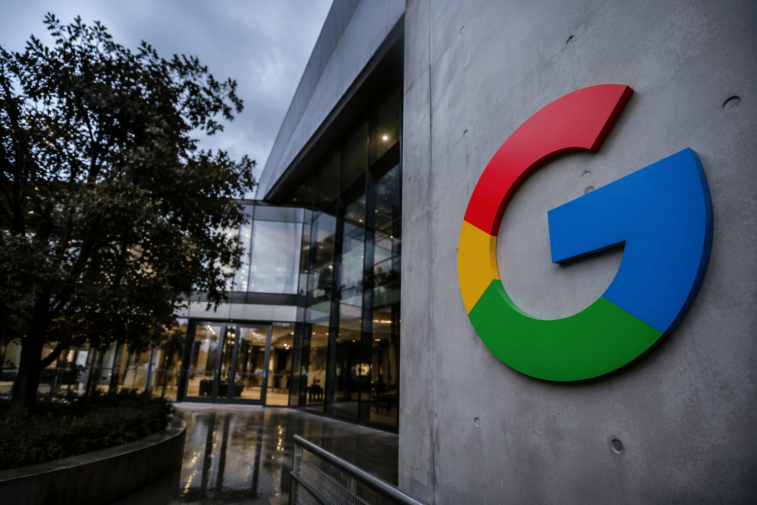 UK forces Google to give publishers more control over AI content use
