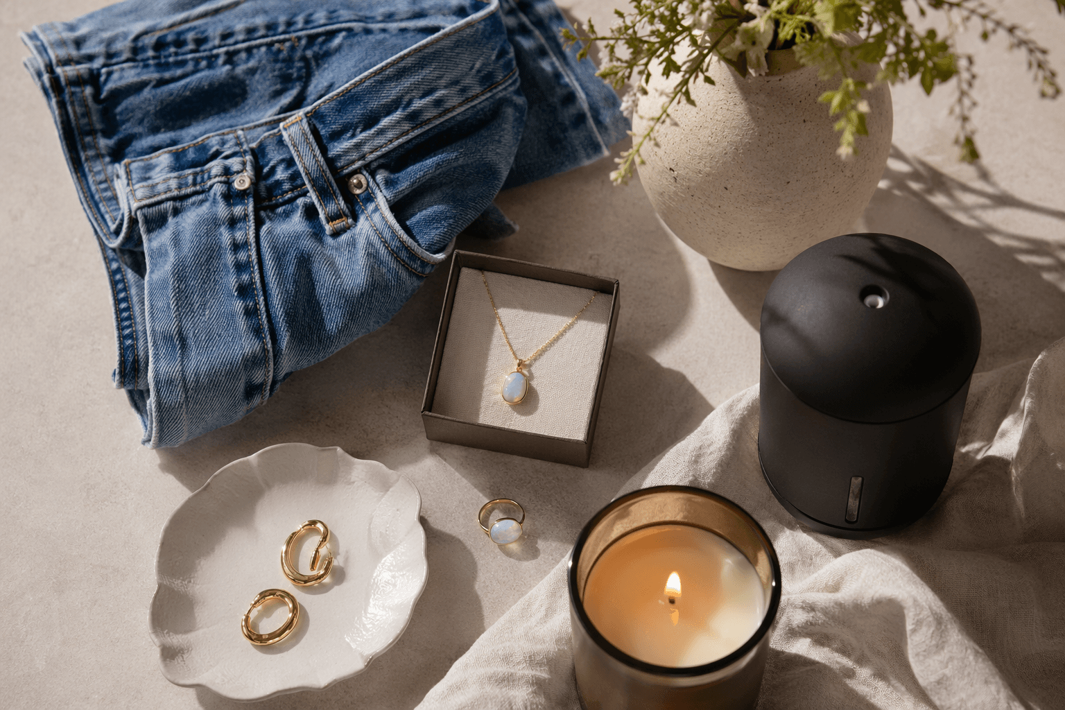 Cool mom Mother's Day gifts, from jewelry to candles