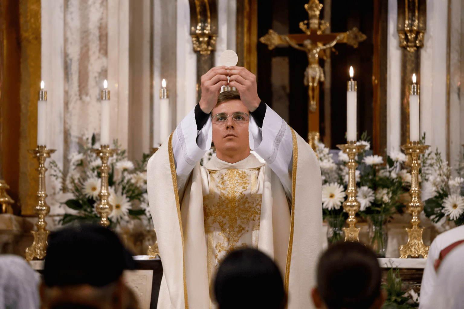 Jasper native Fr. Daniel Kreilein celebrates first Mass at St. Joseph Church
