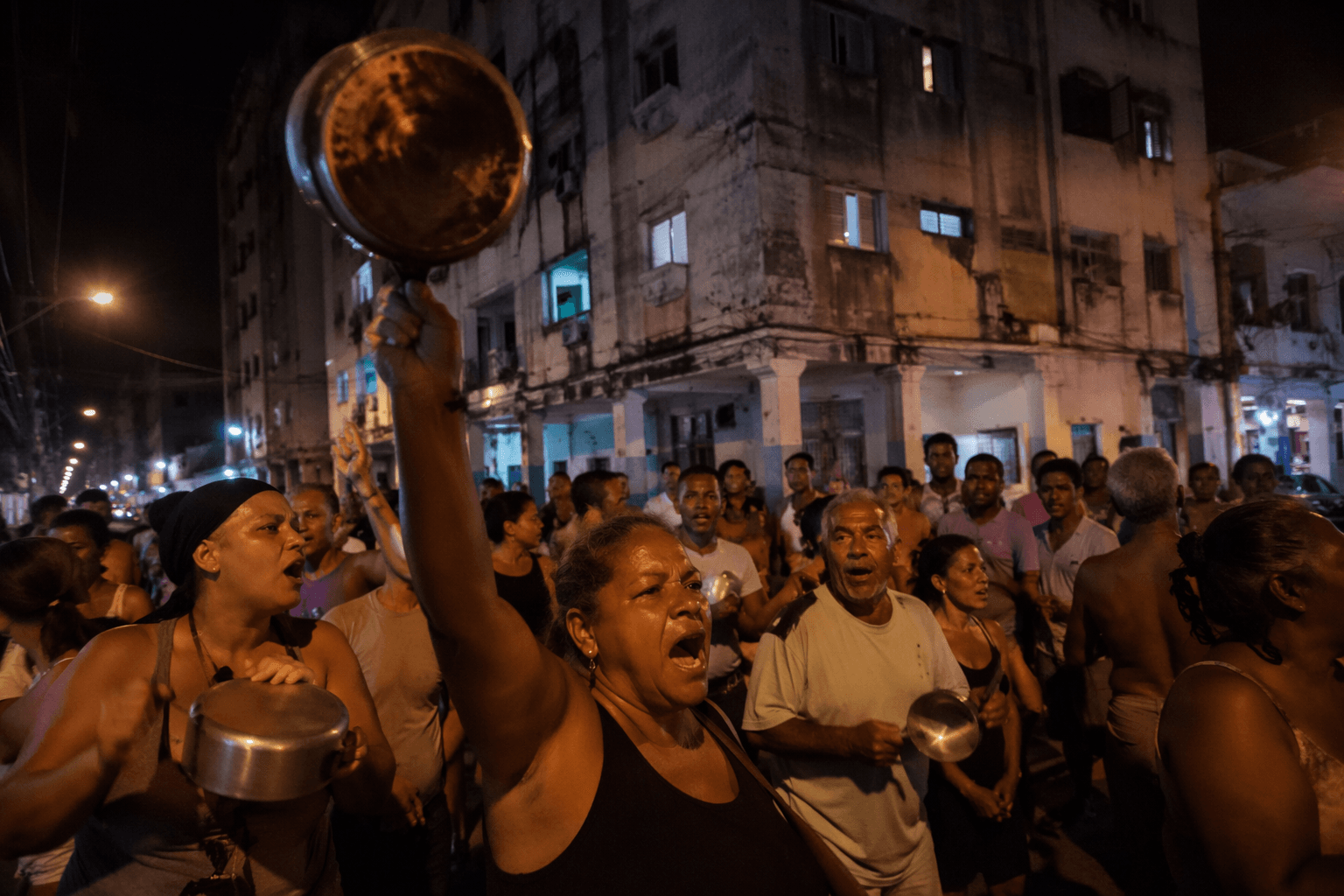 Marianao residents protest blackouts and shortages in Havana cacerolazo