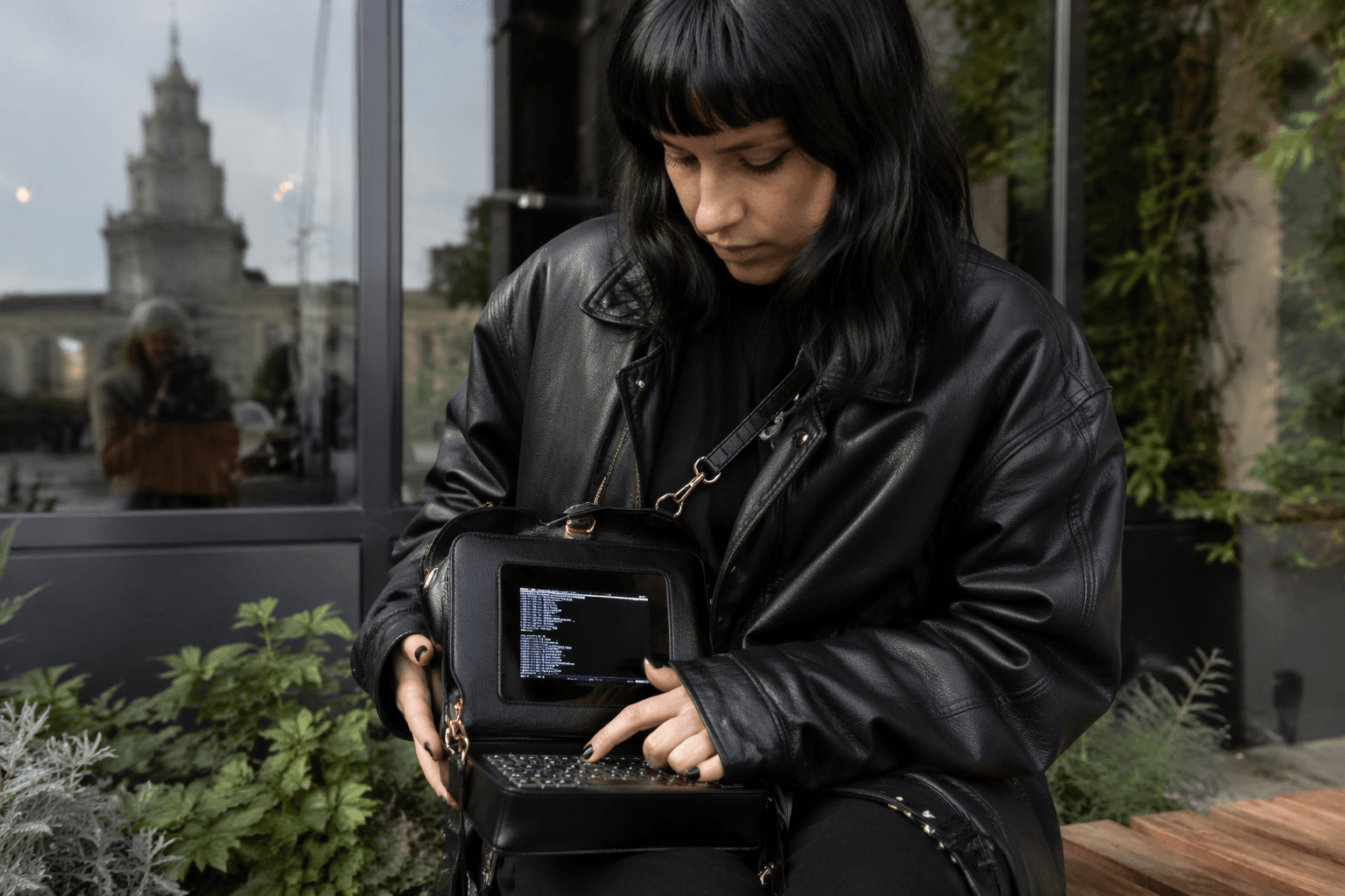 TikTok maker turns a purse into a viral cyberdeck