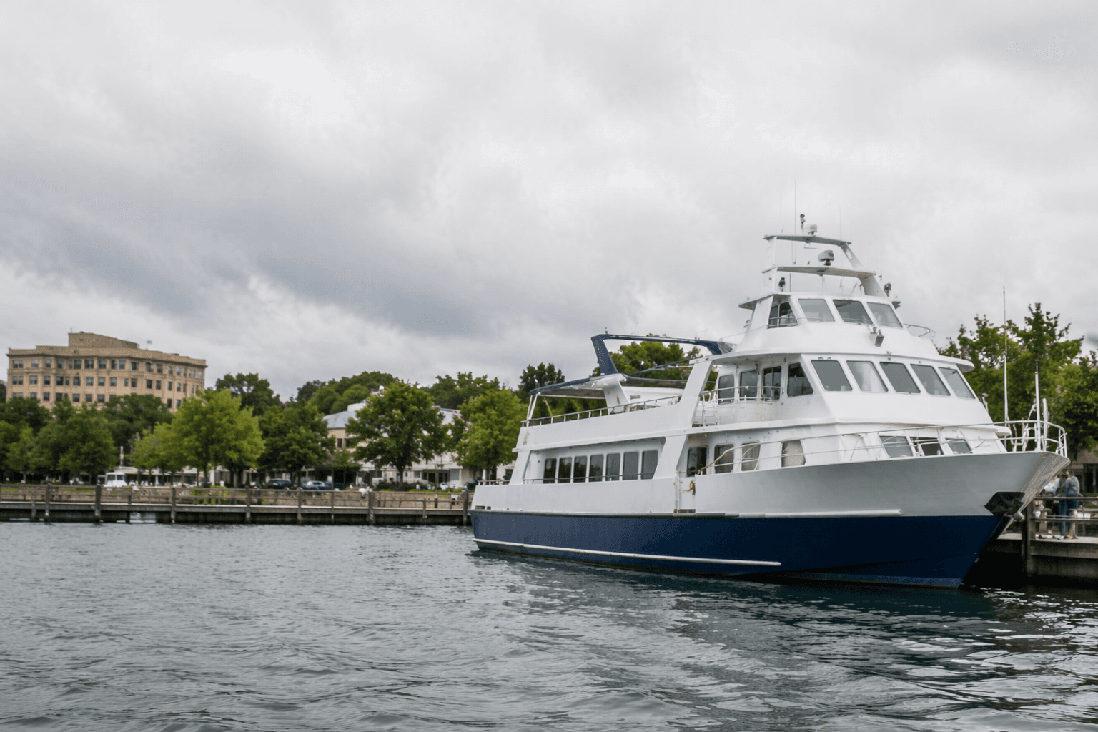 Harbor Princess fills in for Discovery Cruises in Traverse City