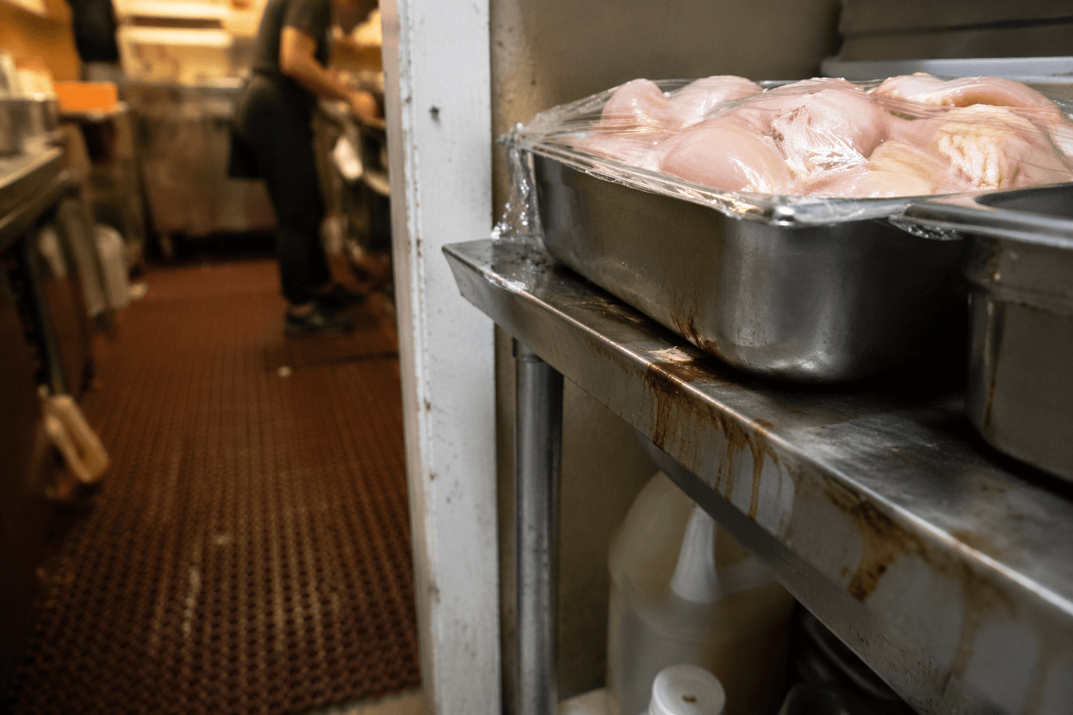 Lane County restaurant inspections find flies, leaking chicken liquid