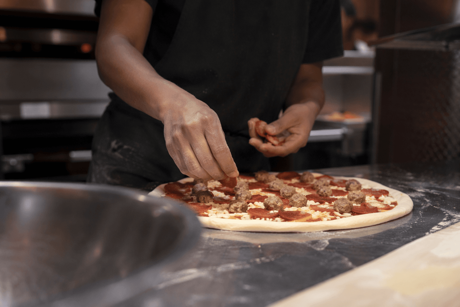 Albuquerque approves $15 minimum wage, Pizza Hut workers could see raises